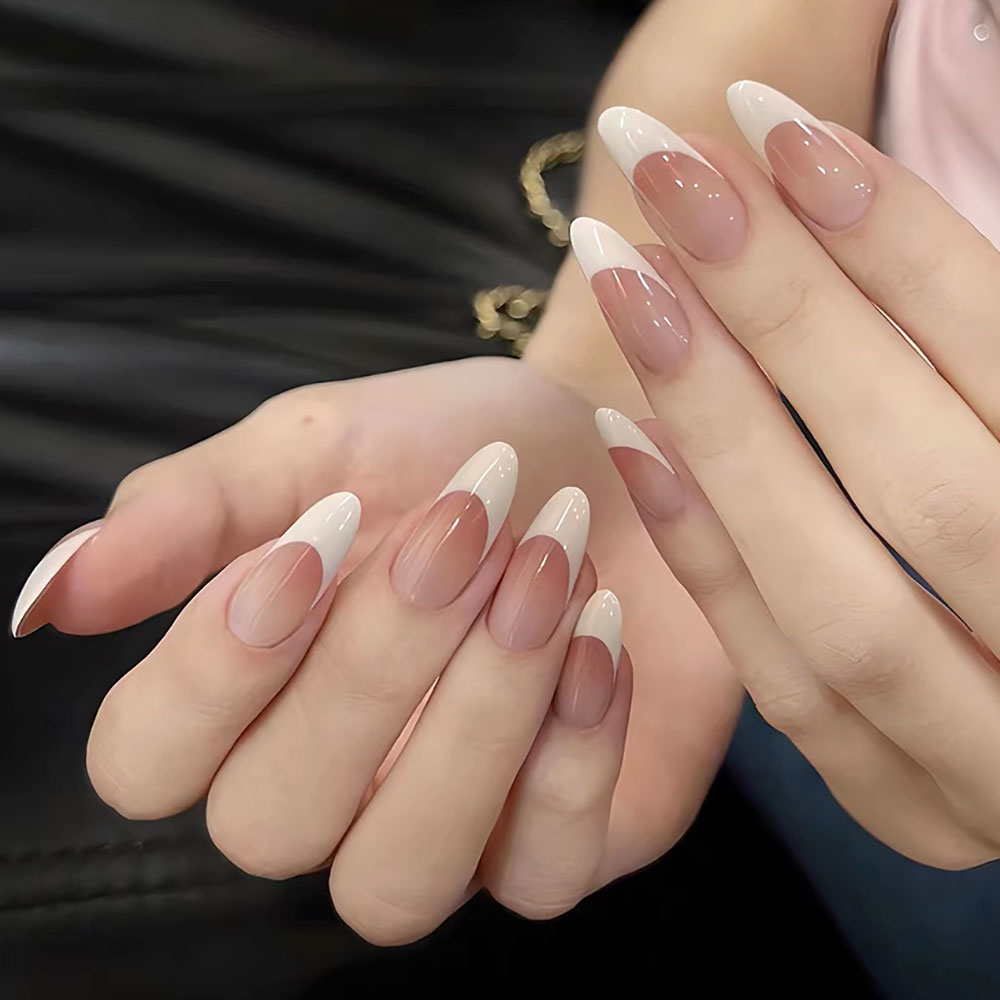 フレンチピンクの偽の爪,ミディアムアーモンド,グラデーション - Nail Art Press On のレビューと価格