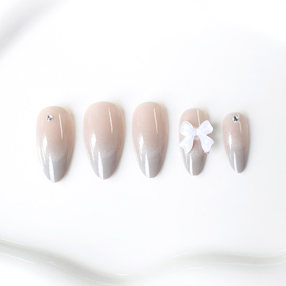 24個入り アーモンド型 プレーンネイルチップ フルカバー  - Nail Art Press On のレビューと価格