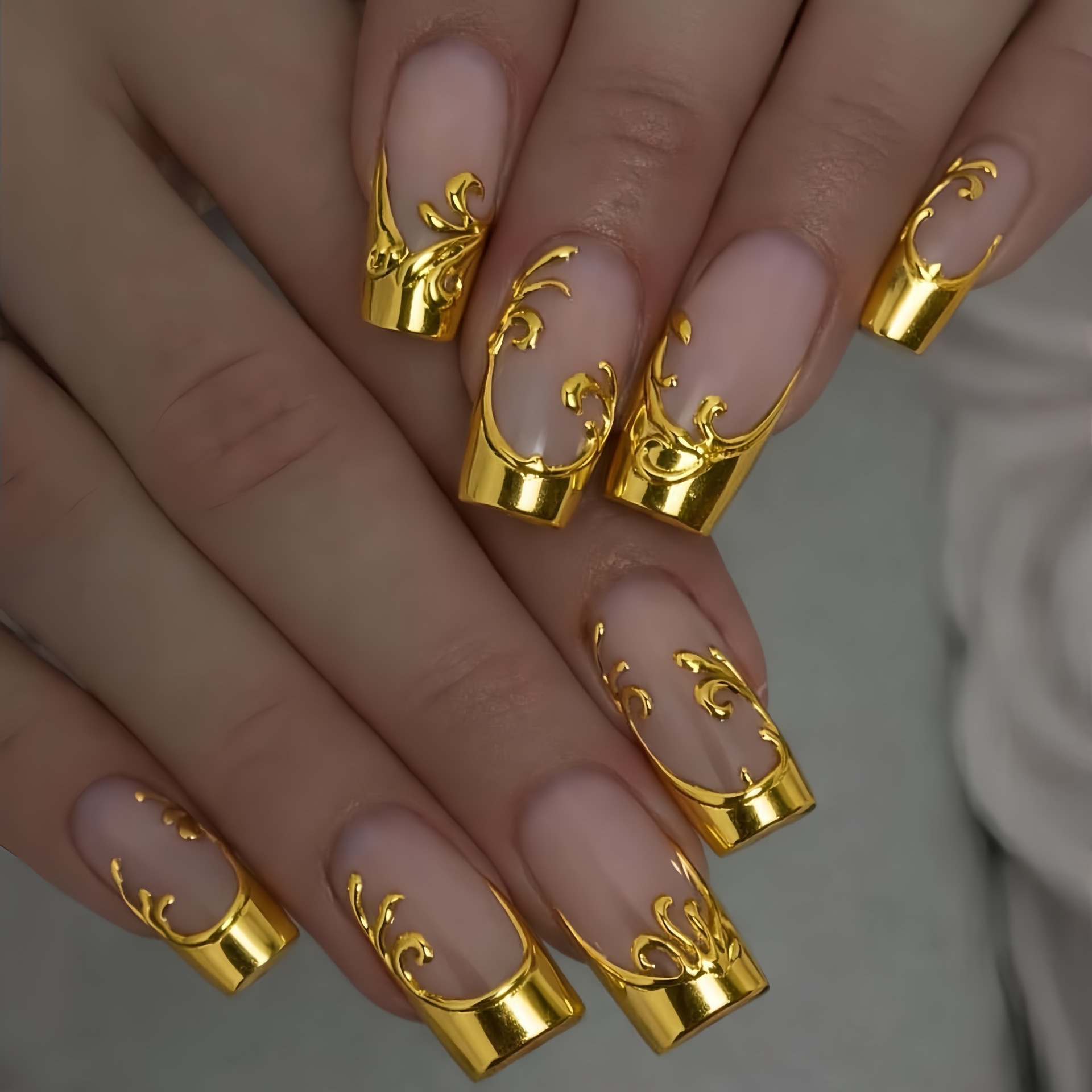 女性用ミディアムロングフェイクネイル、スクエア型、ヌードゴー - Nail Art Press On のレビューと価格